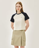 W SMALL REGULAR LOGO RAGLAN CROP TEE IN NAVY image 1