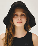 W STRAP SEERSUCKER WIDE BUCKET HAT IN BLACK image 4