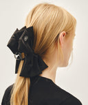 CIRCLE LOGO RIBBON HAIR CLIP IN BLACK image 4