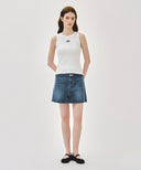 W RIBBON CLASSIC LOGO SLEEVELESS IN WHITE image 5