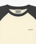 W SMALL REGULAR LOGO RAGLAN CROP TEE IN CHARCOAL GREY image 8