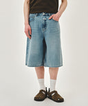 M BERMUDA DENIM PANTS IN LIGHT BLUE image 1