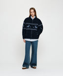 HIGH NECK PATTERN FLEECE JACKET IN NAVY