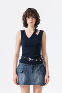 CUT OUT SLEEVELESS KNIT TOP IN DARK NAVY image 5