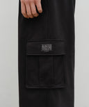 CLASSIC LOGO ONE TUCK CARGO SWEAT PANTS IN BLACK image 2