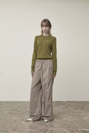 CASHMERE BLENDED ROUND KNIT PULLOVER IN OLIVE image 5