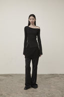 SNAP DETAIL SLIM TOP IN BLACK image 20