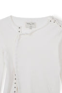 SNAP DETAIL SLIM TOP IN IVORY image 4