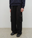 CLASSIC LOGO ONE TUCK CARGO SWEAT PANTS IN BLACK image 1