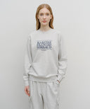CLASSIC LOGO SWEATSHIRT IN LIGHT HEATHER GREY image 18