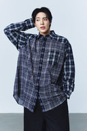 MIXED CHECK OVER FIT SHIRT IN NAVY image 1