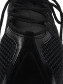Detail 3 â€” 101MK2400SO004MBLK